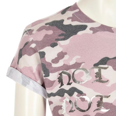 Girls pink camo not sorry T-shirt